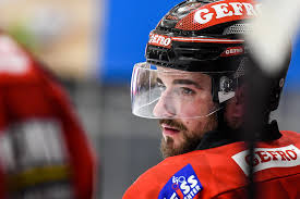 Füssen hält Eigengewächs Kaiser, Lindau holt Routinier Tölzer,  Maul-Doppelpack in Passau