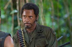 Tre stelle vanagloriose e capricciose dello star system hollywoodiano sono costrette a convivere dentro lo stesso film: Robert Downey Jr Has No Regrets Over Tropic Thunder Blackface Indiewire
