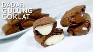 Masak gula merah dengan air secukupnya hingga larut. Dadar Gulung Coklat Isi Vla Coklat Keju Beleberan D Chocolate Rolled Crepes Youtube