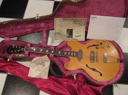 Epiphone John Lennon Revolution Casino Electric Guitar One Of 1 965 Cerca Con Google
