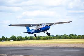 In addition, some states have commercial pilots license that you must apply for. Easa Private Pilots License Ppl Go Fly Oxford London