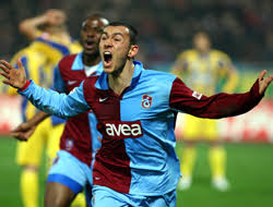 Trabzonspor'un forvet oyuncusu umut bulut, bonservisiyle birlikte 3. Umut Bulut Geri Mi Donuyor
