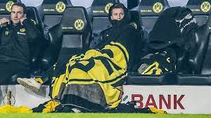 Welcome to the bucharest stock exchange (bvb)! Sorgen Um Marco Reus Bvb Kapitan Gegen Werder Bremen Verletzt Ausgewechselt Sportbuzzer De