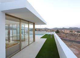 Porche 911 carrera s вид сбоку. Casa Con Porche Voladizo Modern Garten Sonstige Von Urbatek Porcelanosa Grupo Houzz