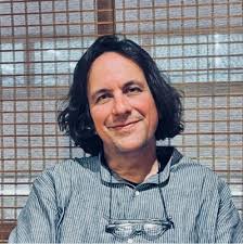 Today I met my idol Dean Kamen, not only inventor of the Segway and a  number of ingenious devices that have modernized clinical procedures with  Deka but so importantly also he is