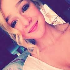 Roxie Conn's Instagram, Twitter & Facebook