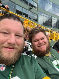 Jack Caposey (@ILike0lderWomen)