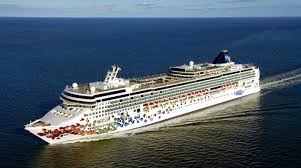 Norwegian Ships Have The Most Beautiful Painted Hulls Norwegian Cruise Cruise Vacation Princess Cruise Lines
