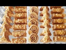 بلاطو حلويات مغربية تقليدية مقدمة بطريقة عصرية و مميزة جزء2 Youtube Rice Krispies Krispie Treats Krispie