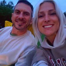 How to make a drink with pickle flavor?