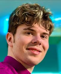 Piano music to relax and end your night