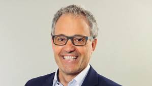 Bevölkerungsumfrage Die Auswertung liegt vor (Seite 4) Kinder- und  Jugendkommission Das neue Gremium krempelt die Ärmel hoch