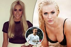 Gylfi sigurdsson has been married to the beautiful alexandra ivarsdottir. Gylfi Sigurdsson Check Out 45 Million Everton Target S Stunning Other Half Daily Star