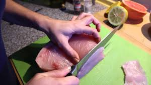 Pesce spada marinato sottoposto a breve asciugatura (10 giorni). Carpaccio Di Pesce Spada Marinato In Salsa Di Agrumi Youtube