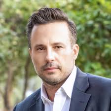 Jesse Stockwell's Instagram, Twitter & Facebook