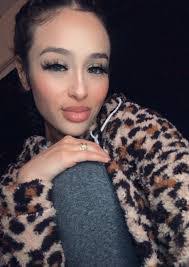 Amber Weidner's Instagram, Twitter & Facebook