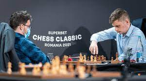 He earned his grandmaster title at the age of 14 years, 7 months and 27 days. Eff I2 C5yunkm