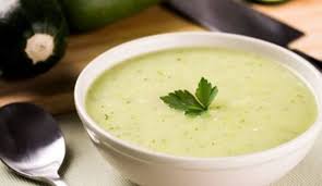 Soupe De Courgette A La Vache Qui Rit Au Thermomix Recette Soupe Courgette Recettes Candida Courgette Vache Qui Rit
