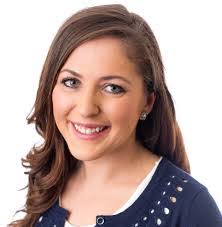 Hillary Hanson's Instagram, Twitter & Facebook