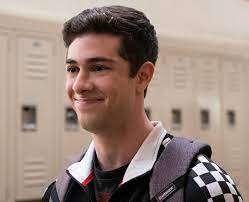 But just how much older is the cast of never have i ever? Who Plays Ben Gross In Never Have I Ever Jaren Lewison Netflix S Never Have I Popbuzz