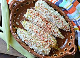 All the delights of mexican street corn (elotes) in salad form, and you don't even have to fire up the grill to make it. Authentic Mexican Street Corn Recipe Elotes Mexicanos