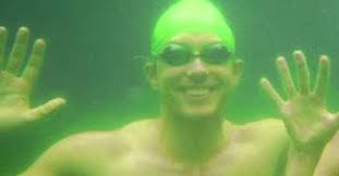 Triple Threat Triathlon: Interview with Steve in a Speedo!