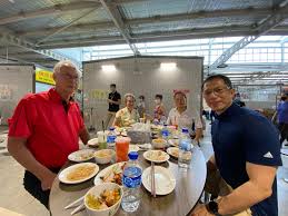 Visiting caves and grottoes, he was fascinated by their colors and textures. Goh Chok Tong And Ho Ching S Feast At Hawker Centre Didn T Go Down Well With Netizens The Independent News