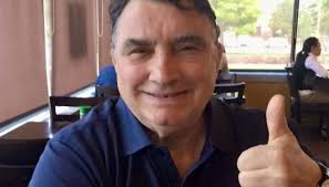 Hans Aeschbacher, chef for Chicago Bulls, Blackhawks, dead at 80