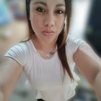 Karina Felix's Instagram, Twitter & Facebook