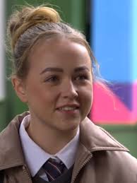 The beautiful Ellie Dadd who plays Amy Mitchell i sure hope she will make  it Jack can't loose another child.