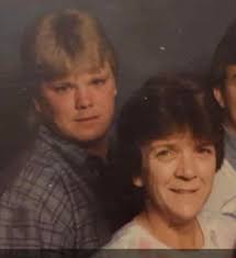 Kai with his Papa and Grandma ♥️ #JMKHFOREVER