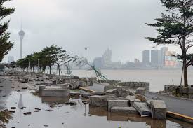 86,601 likes · 5 talking about this. Visao Macau Em Alerta Maximo Devido A Tufao 122 Pessoas Em Abrigos De Emergencia