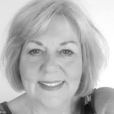 Debra Bissett's Instagram, Twitter & Facebook