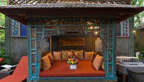 4 kamar, ruang tamu, dapur, kompor, dispnser, water heater, 1 vila kecil : Kampung Kecil Traditional Villa Bali