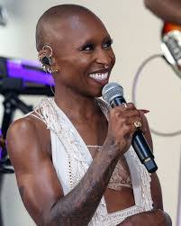 Lizet Serrano's Instagram, Twitter & Facebook