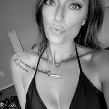 Amanda Bustos (amandafayfay)