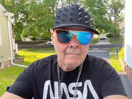 Live music event in Peoria, Illinois