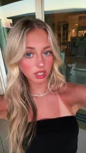 Ashlyn Rivas's Instagram, Twitter & Facebook