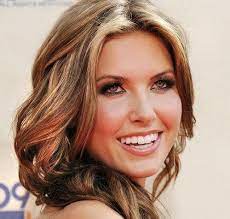 20 Ultimate Hair Colors For Women With Hazel Eyes Hairstylecamp Hair Color For Fair Skin Hazel Eyes Hair Color Hair Styles