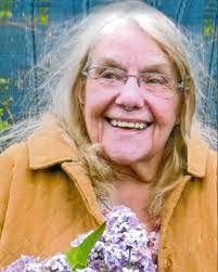 Christine Rohde's Instagram, Twitter & Facebook