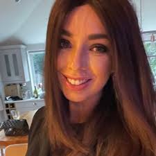 Fiona Holmes (@fionaMTholmes)