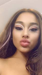 Ariana grande has announced she is engaged in a series of photos of her and her fiance and her engagement ring. Ariana Grande Instagram Photos 05 24 2020 Hawtcelebs