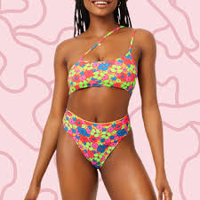 Gentle sponge baths are perfect for the first few weeks until the umbilical cord falls off, the circumcision heals, and the navel heals completely. 26 Best High Waisted Bikinis To Add To Your 2021 Swim Collection Glamour