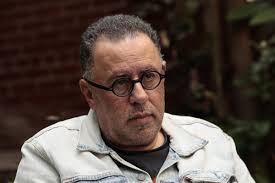 Crisis o apocalipsis', un libro "incómodo" que resiste al México “criminal  y fallido"