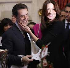 Nicolas sarkozy on trial charged with spending twice legal limit on election bid. Sarkozy Aufnahmen Die Intimen Tonbander Aus Dem Prasidentenpalast Welt