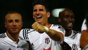 Toplam 878 mutlu topçu haberi bulunmuştur. Besiktas Jimnastik Kulubu