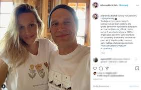 Aleksandra żebrowska jest niezwykle aktywna w sieci i chętnie udziela się w mediach społecznościowych. Kim Jest Zona Michala Zebrowskiego Poznali Sie Gdy Byla Nastolatka Ma 7 Rodzenstwa I Byla W Ciazy W Tym Samym Czasie Co Jej Mama