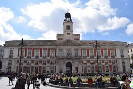 Sepa cómo hacer un envío, cuánto costará y atención al cliente (cdmx). La Real Casa De Correos Madrid Sehenswurdigkeiten