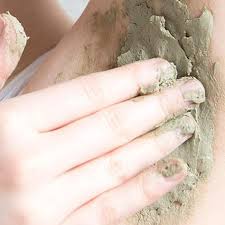 She Fills Her Pits With This Then Raises Her Arms The Reason Leaves Me Floored Armpit Detox Under Arm Detox Detox