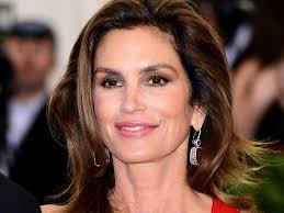 Cindy crawford hat zwei bildhübsche kinder. Cindy Crawford Unsere Kinder Finden Uns Manchmal Peinlich Uberregionales Ludwigsburger Kreiszeitung